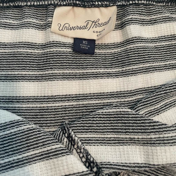 UNIVERSAL THREAD DRESS - Picture 3 of 3